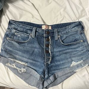 We the free jean shorts size 27